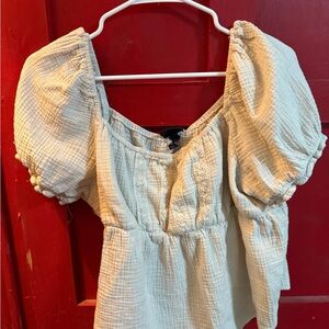 Women's Cream Puff Sleeve Top